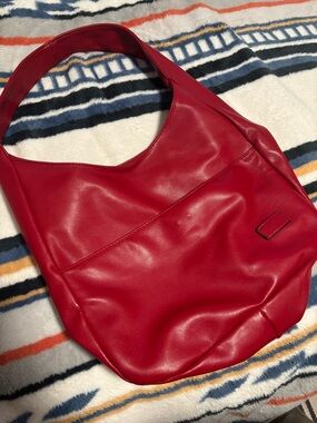 2000s Red Leather Hobo Shoulder Bag - Women